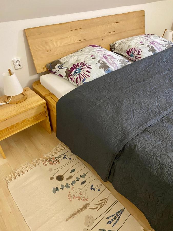 Camphouse Villa Chvalsiny Ngoại thất bức ảnh